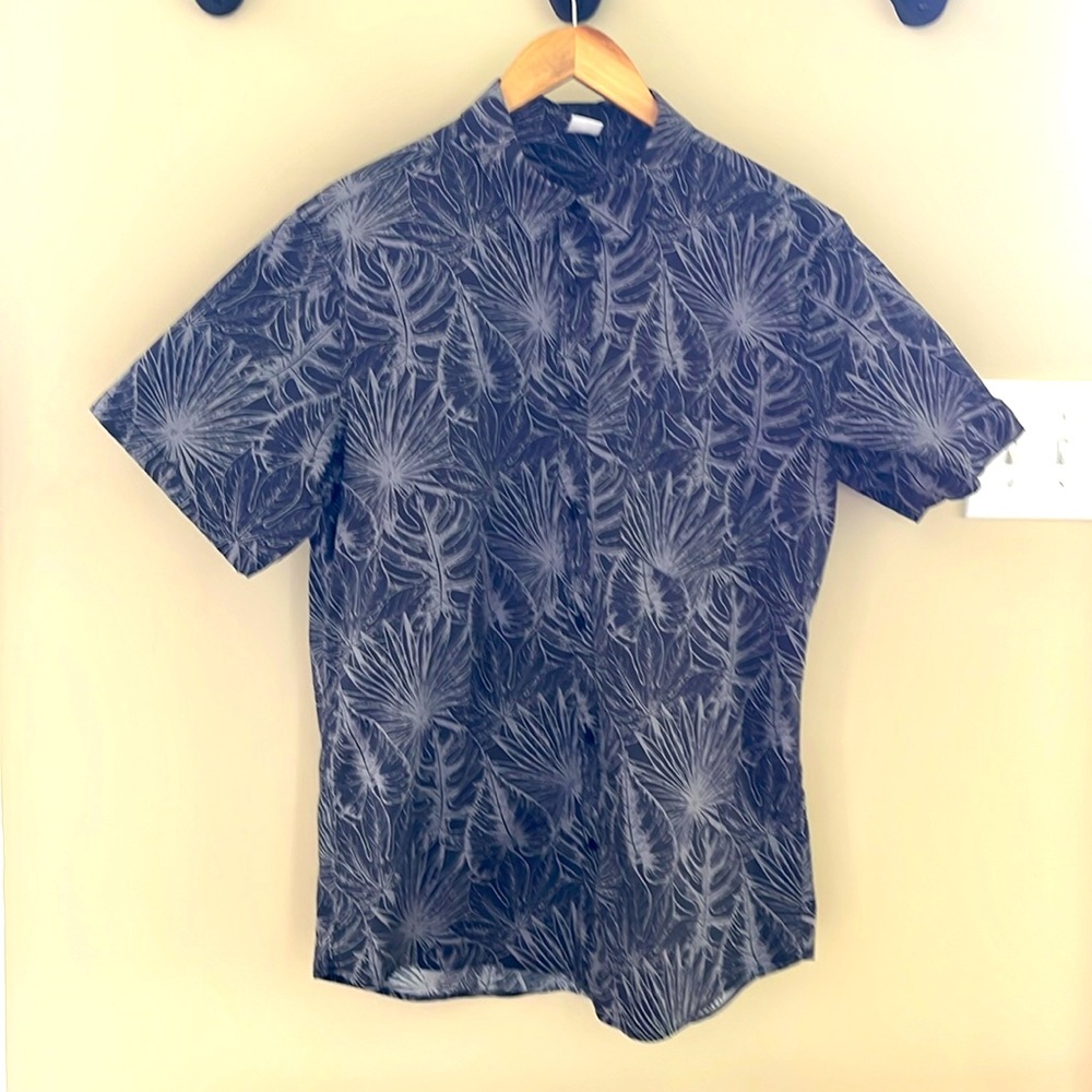 Men’s XL Button Down Shirt